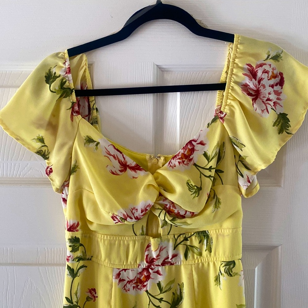 Gorgeous maxi yellow floral dress // SZ S